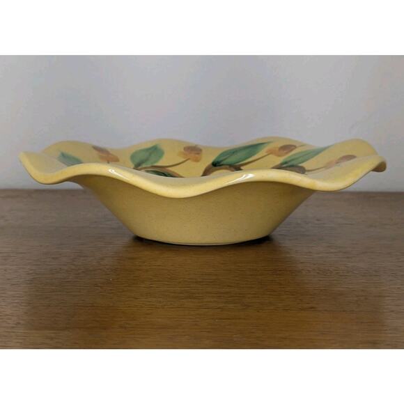 Vintage Gail Pittman Pottery Bowl Southern Living 2002 Signed Scalloped Yellow - Picture 5 of 7